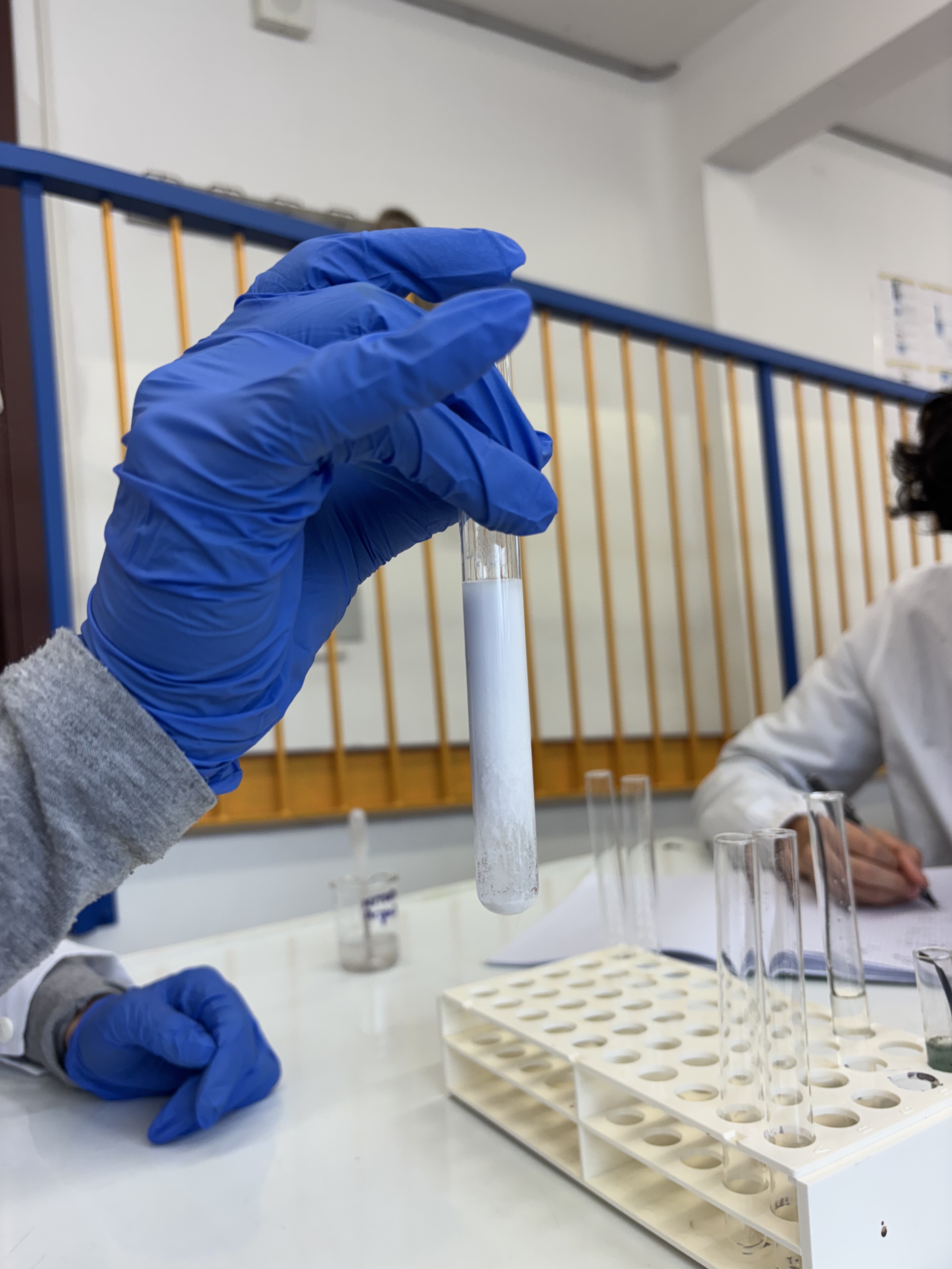 Precipitato bianco di AgCl